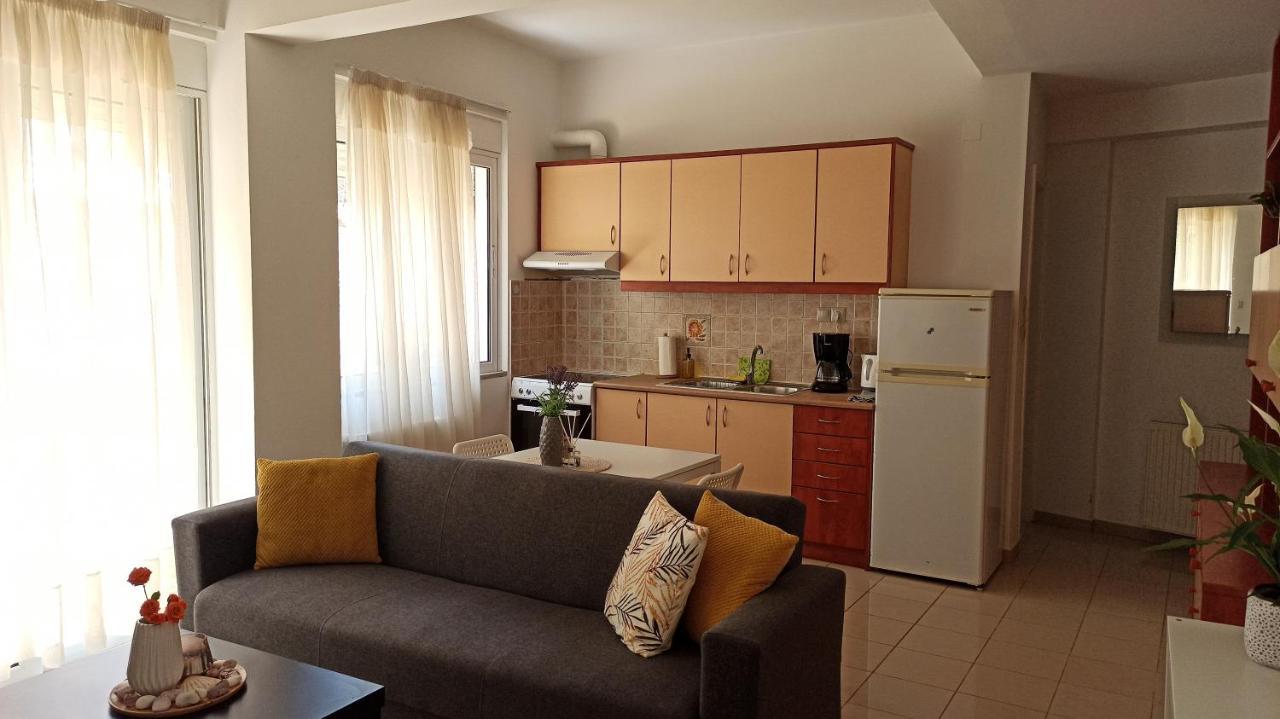 Cozy Flat Close To The Airport/Port And Center Nea Alikarnassos Екстериор снимка
