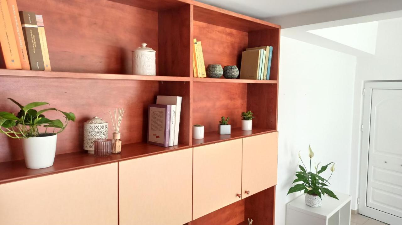 Cozy Flat Close To The Airport/Port And Center Nea Alikarnassos Екстериор снимка