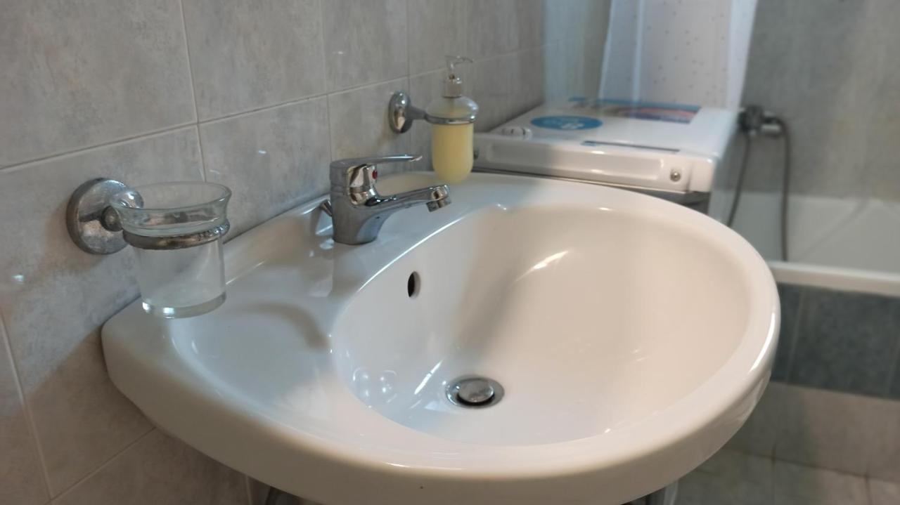 Cozy Flat Close To The Airport/Port And Center Nea Alikarnassos Екстериор снимка